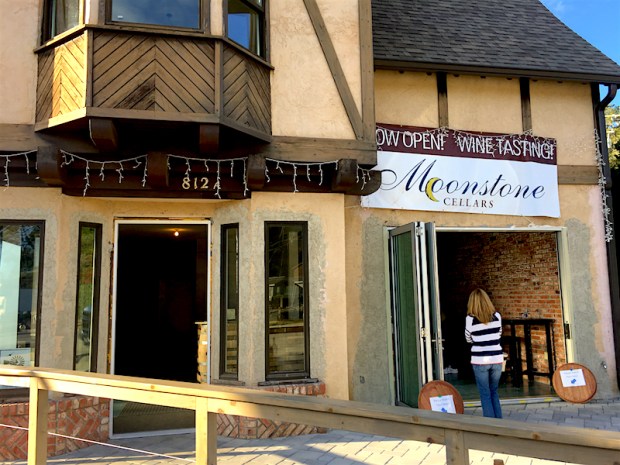 moonstonenew2bldg800