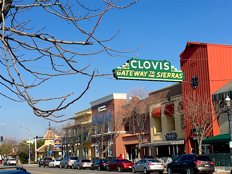oldtowngatewaysign800
